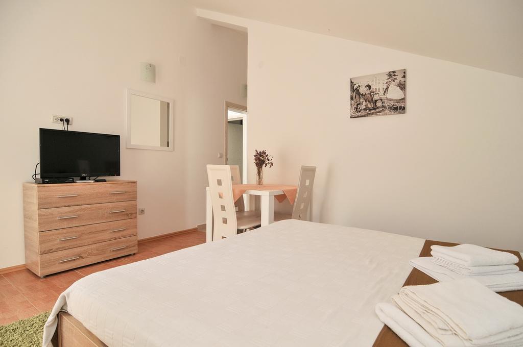 Apartmani P&M Tivat Dış mekan fotoğraf